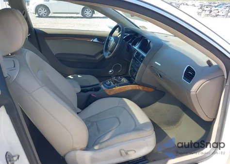 2009 Audi A5 3.2L из США, поврежденный, VIN WAUDK78T09A016755